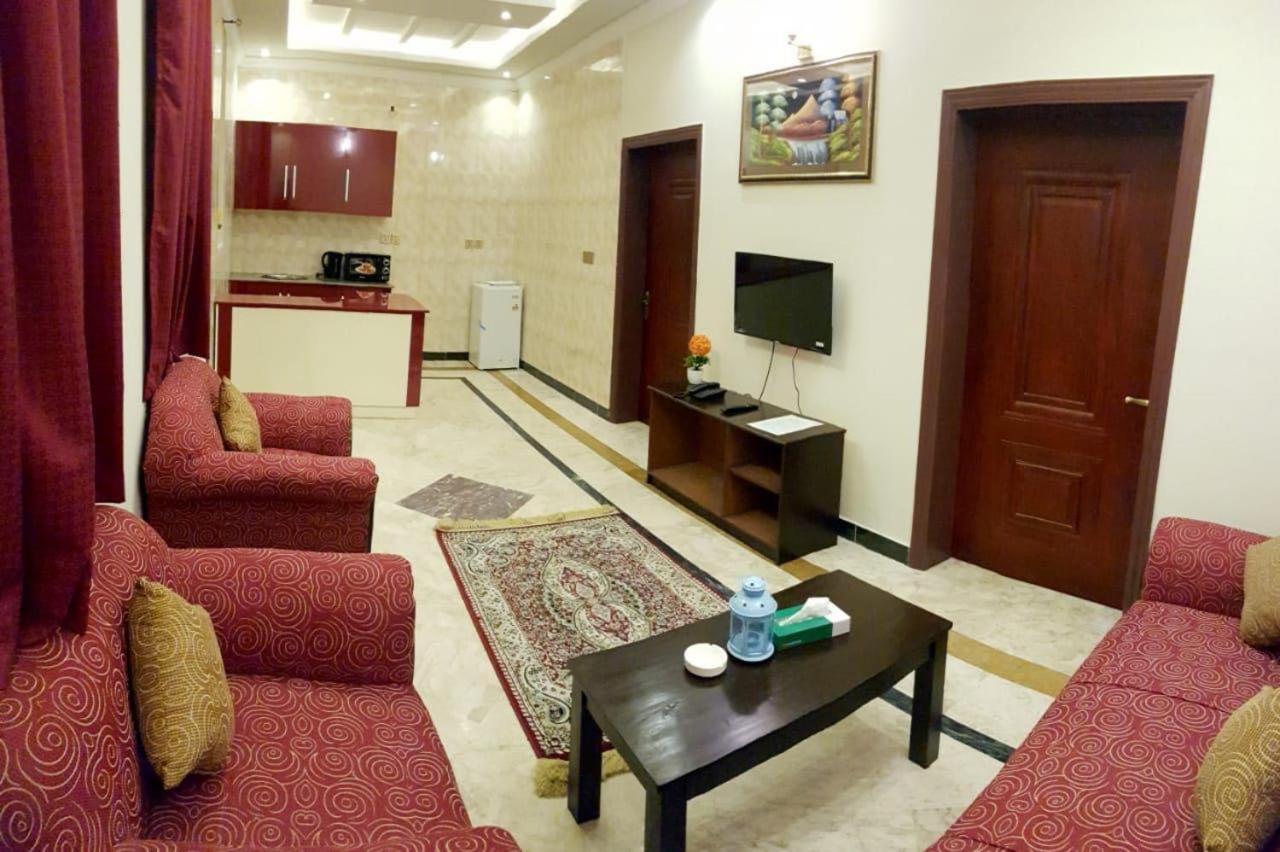 Triple One Hotel Suites Abbottabad Dış mekan fotoğraf