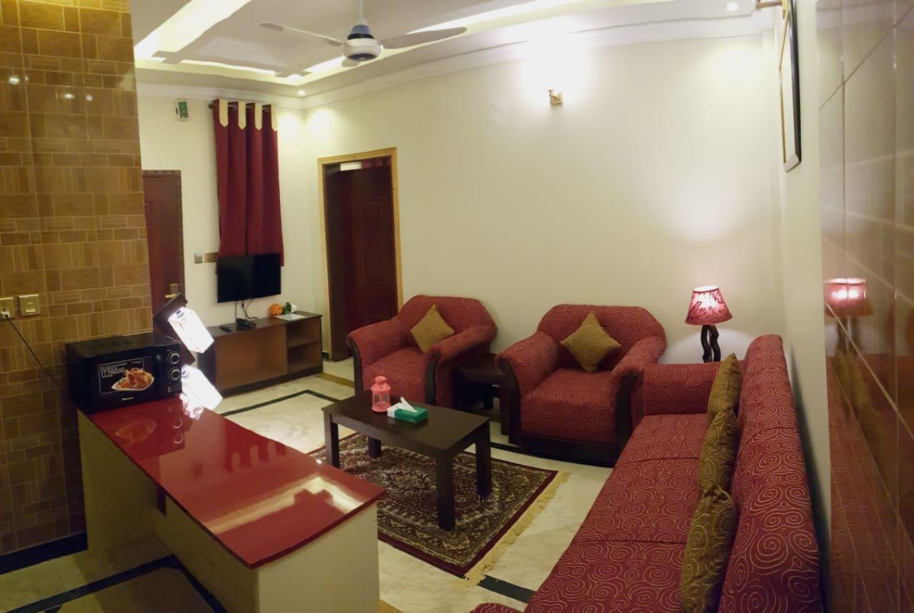 Triple One Hotel Suites Abbottabad Dış mekan fotoğraf